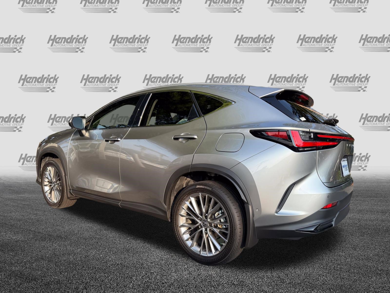 Used 2022 Lexus NX 350h AWD w/ Vision Package image 5