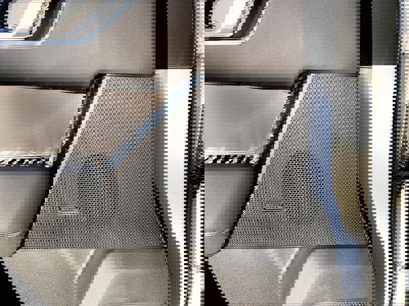 New 2026 Land Rover Range Rover Velar S image 21