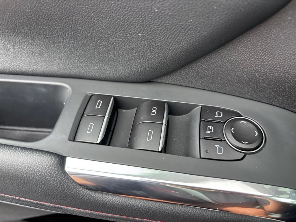 Used 2026 Chevrolet Traverse RS AWD/4WD image 16
