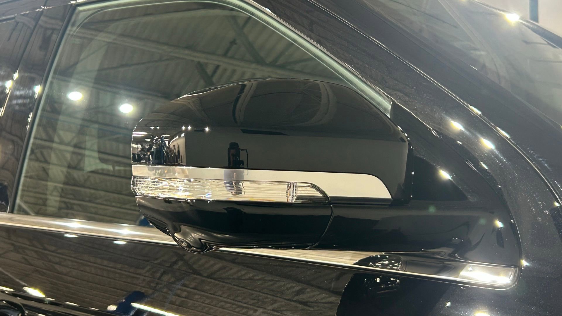 New 2026 Lincoln Navigator Premiere AWD/4WD image 11