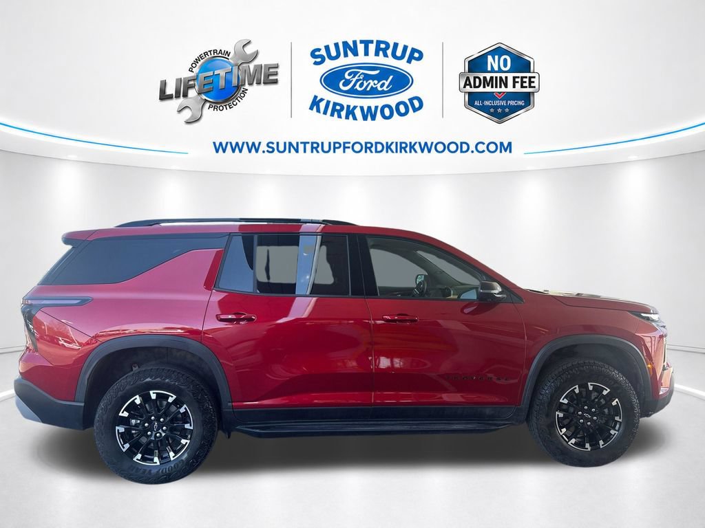 Used 2024 Chevrolet Traverse Z71 AWD/4WD image 8