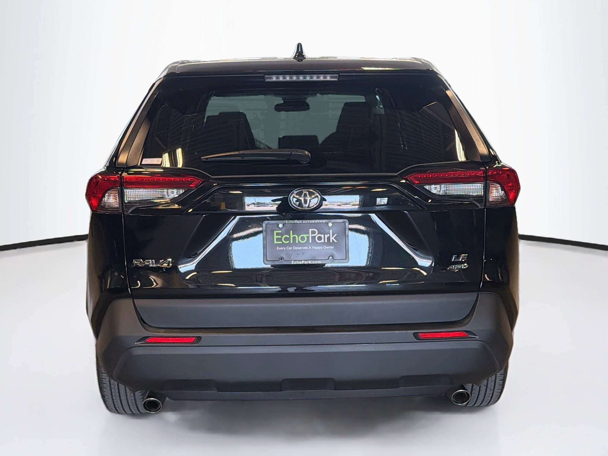 Used 2025 Toyota RAV4 LE AWD/4WD image 7