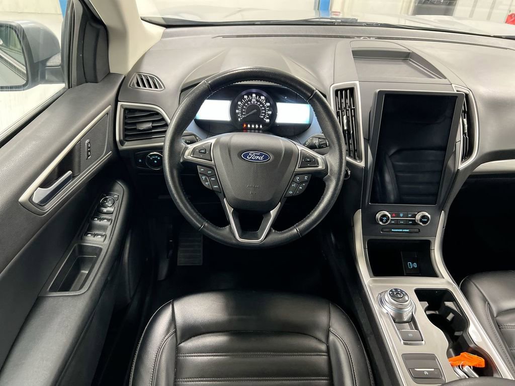 Used 2023 Ford Edge SEL image 11