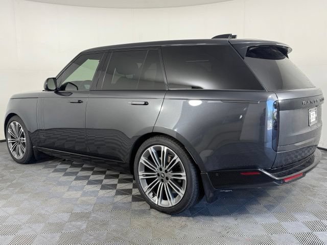 Used 2025 Land Rover Range Rover Autobiography AWD/4WD image 4