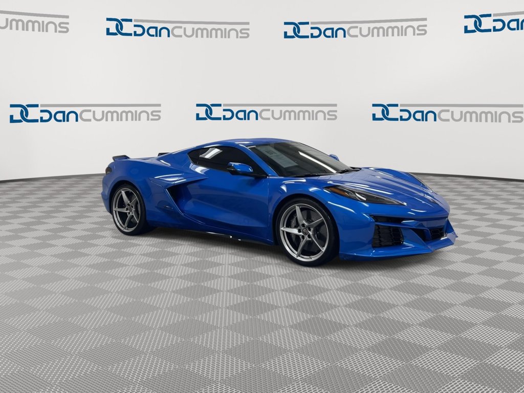 Used 2025 Chevrolet Corvette E-Ray AWD/4WD image 2