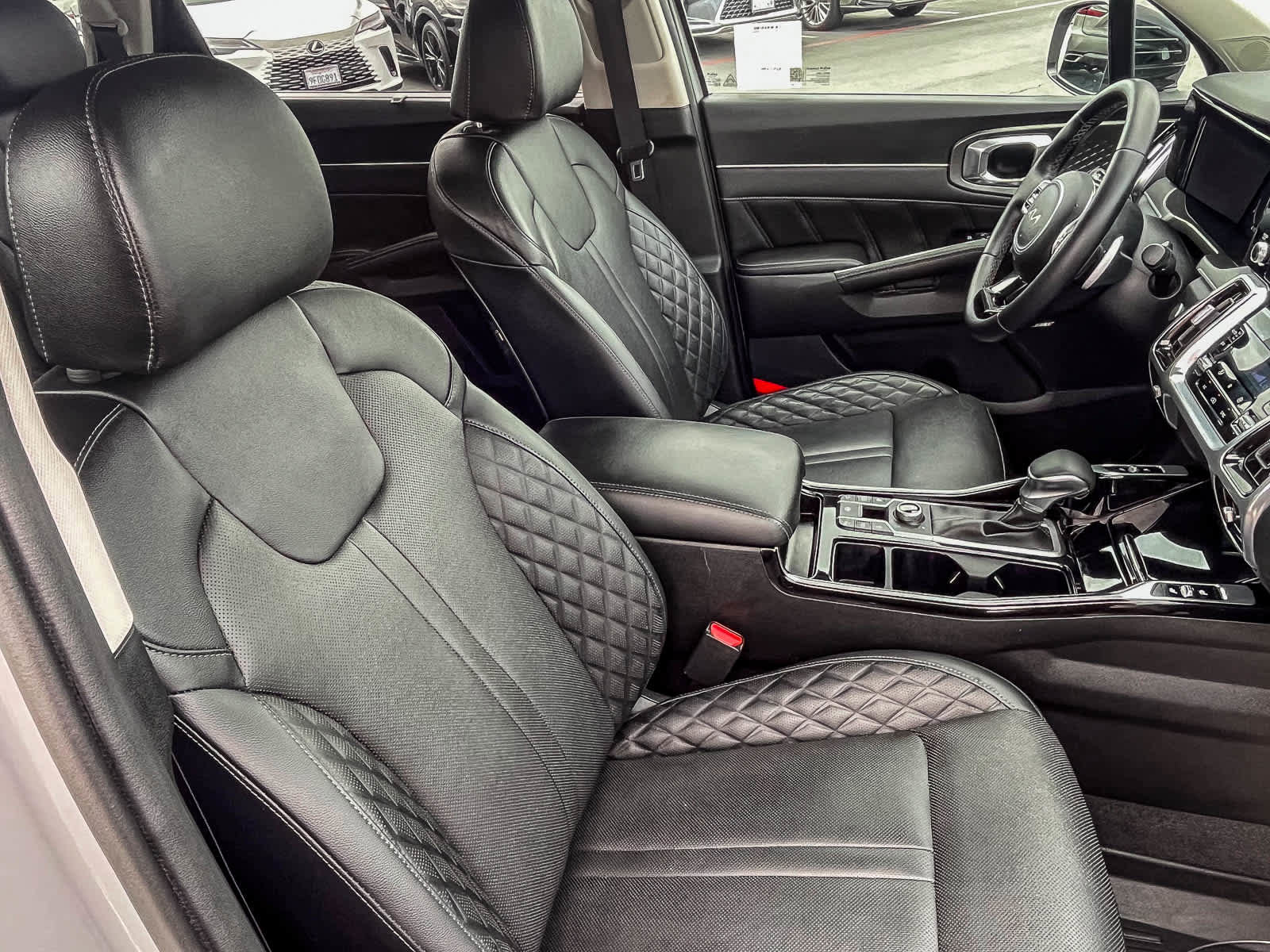 Used 2023 Kia Sorento SX image 15