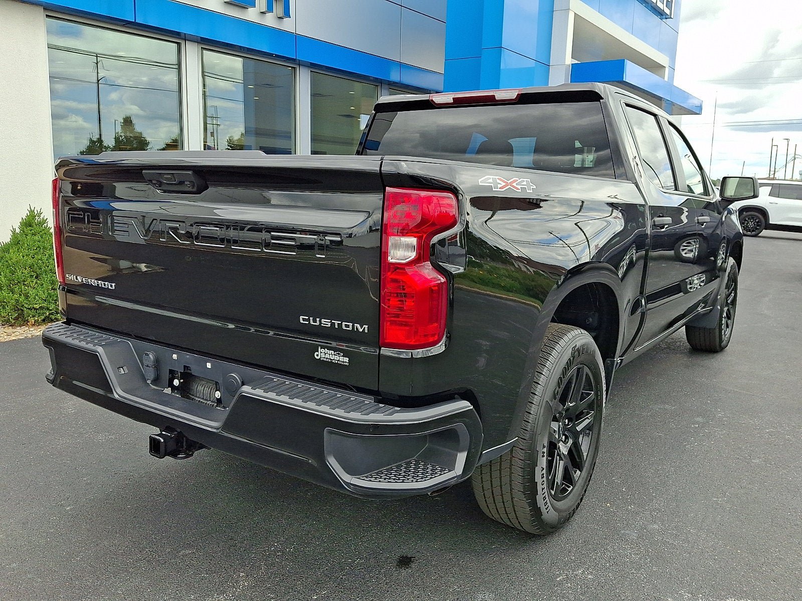 Used 2024 Chevrolet Silverado 1500 Custom AWD/4WD image 6
