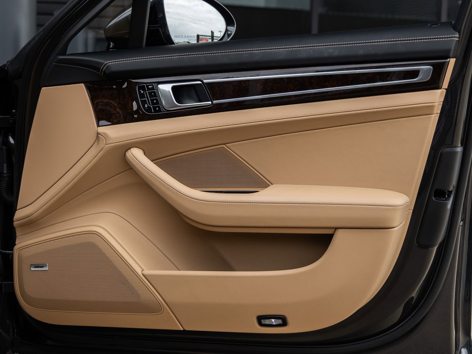 Certified 2018 Porsche Panamera image 38