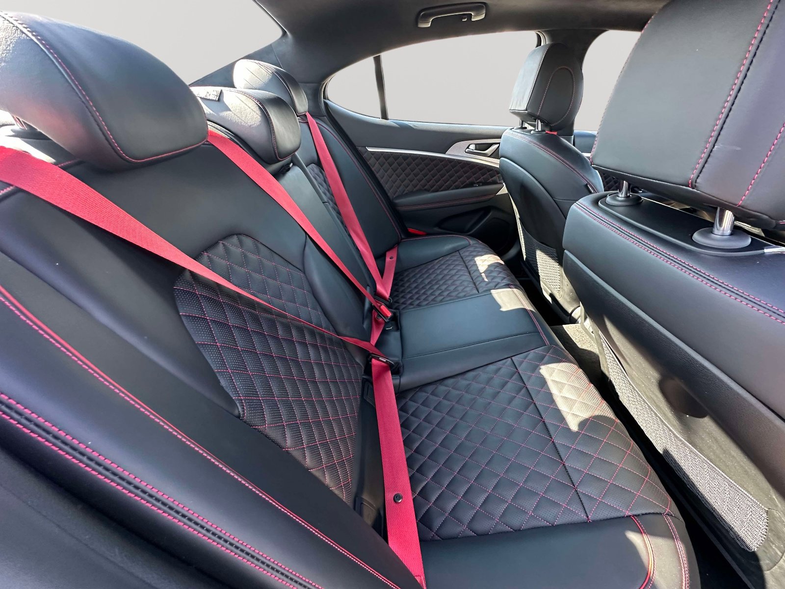 Used 2023 Genesis G70 3.3T w/ Sport Prestige Package image 25