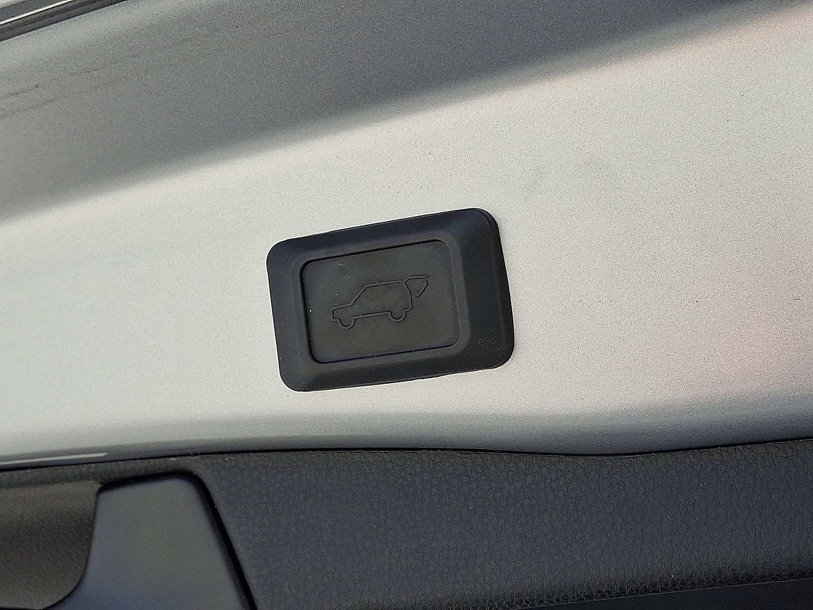 Certified 2021 Toyota RAV4 XLE Premium image 30