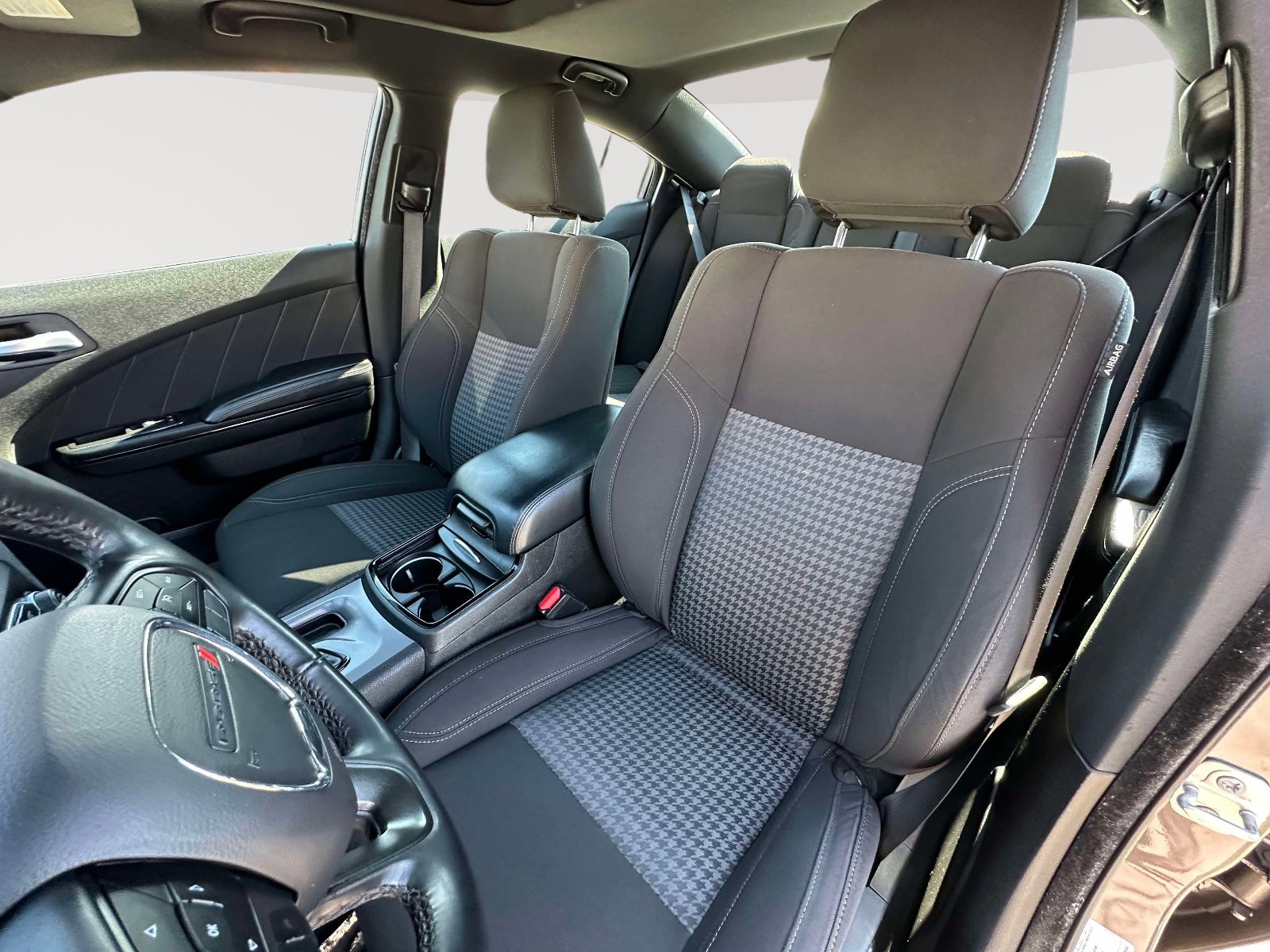 Used 2023 Dodge Charger SXT w/ Blacktop Package image 19