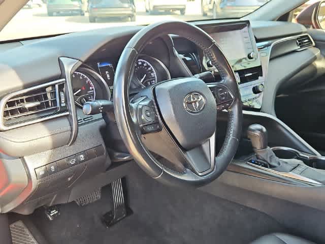 Used 2022 Toyota Camry SE FWD image 10