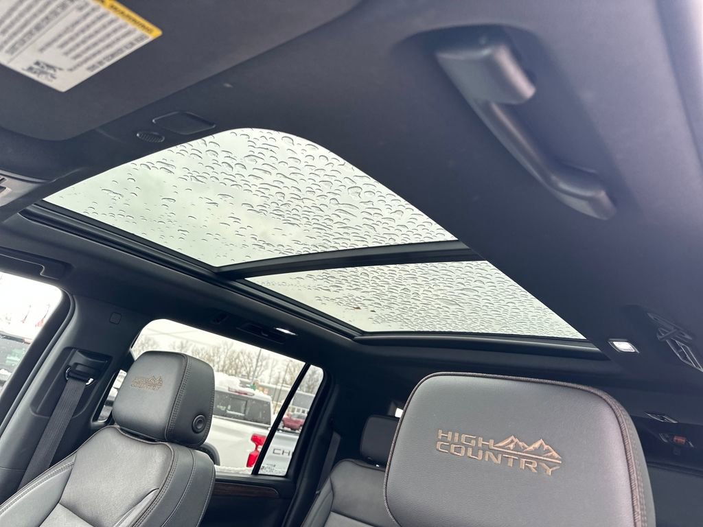 Certified 2023 Chevrolet Suburban High Country w/ Premium Package 2 image 28