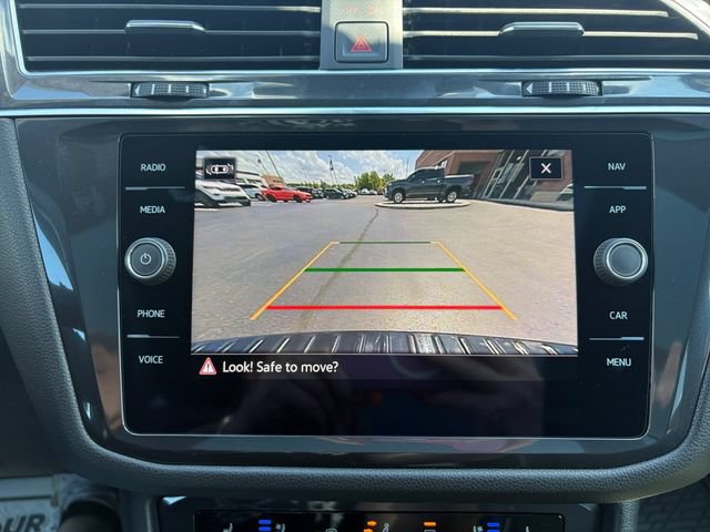 Used 2023 Volkswagen Tiguan SEL R-Line AWD/4WD image 26