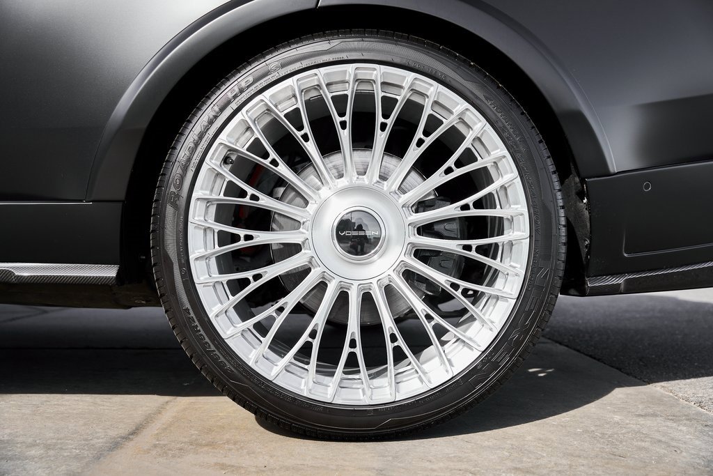 Used 2024 Land Rover Range Rover Long Wheelbase SE image 26