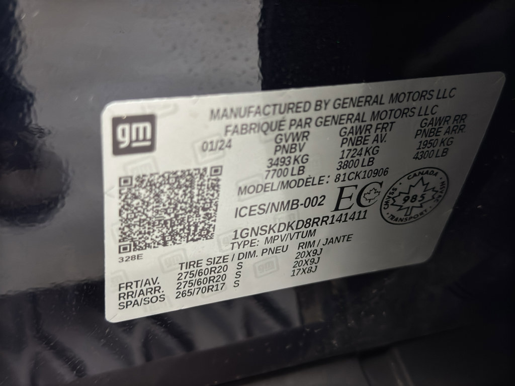 Used 2024 Chevrolet Suburban Z71 w/ Luxury Package AWD/4WD image 43