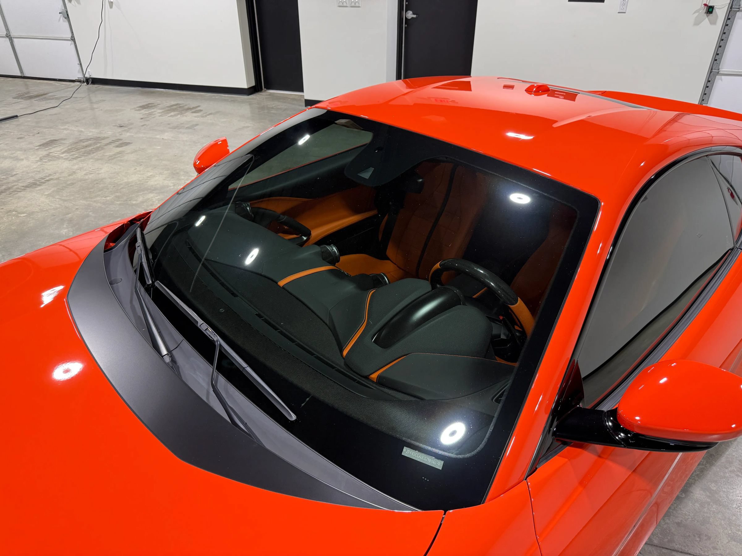 Used 2020 Ferrari 812 Superfast RWD image 19