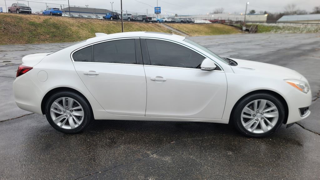 Used 2017 Buick Regal Premium w/ Driver Confidence Package #1 image 14