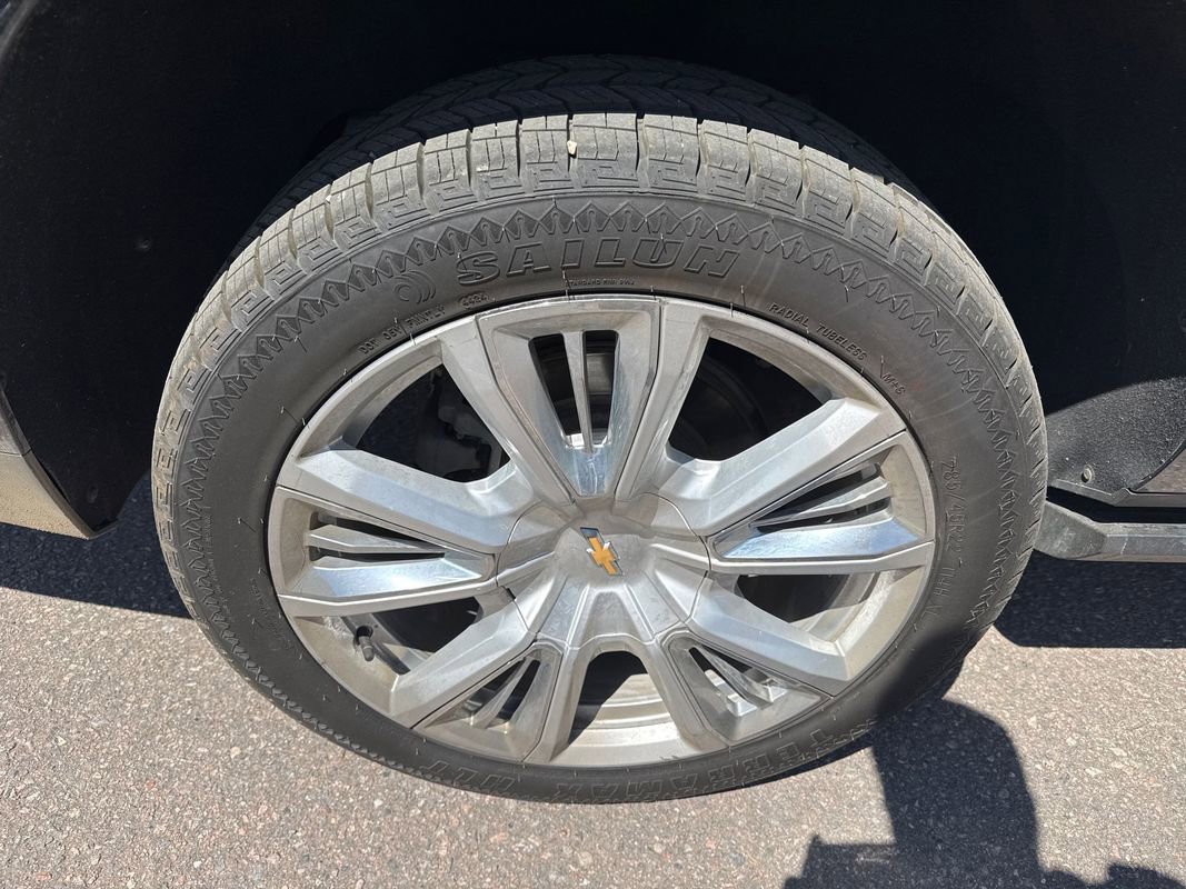 Used 2021 Chevrolet Suburban High Country image 23