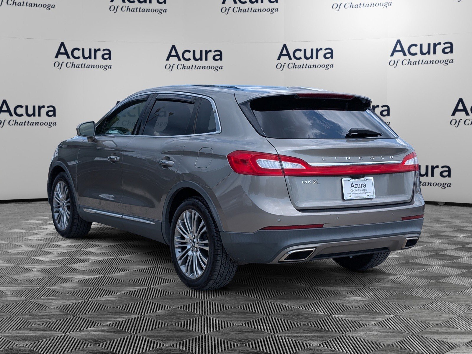 Used 2016 Lincoln MKX Reserve w/ Climate Package FWD image 7