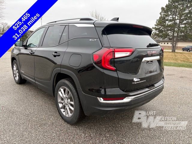 Used 2024 GMC Terrain SLT image 4