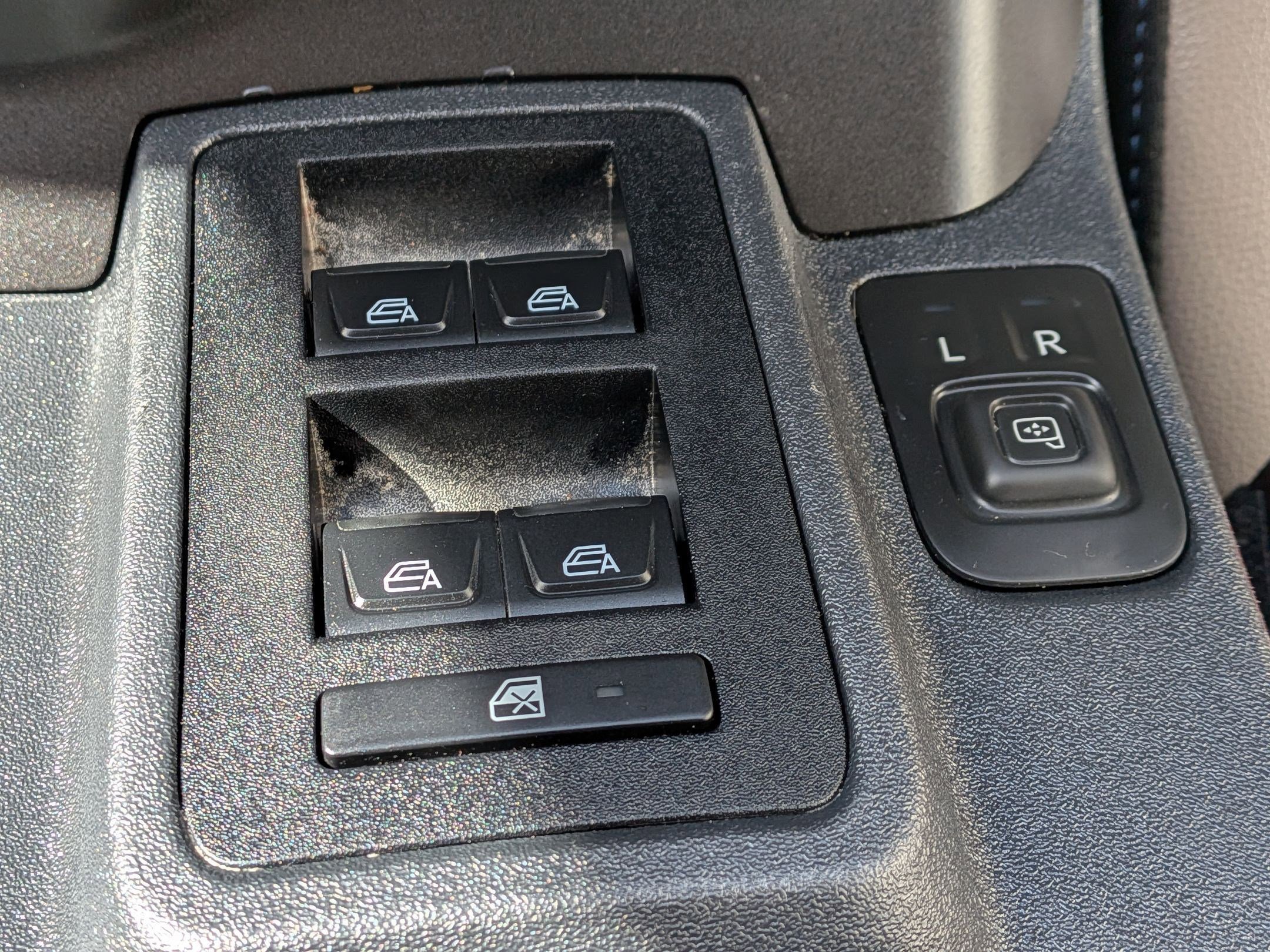 Used 2023 Ford Bronco Wildtrak image 29