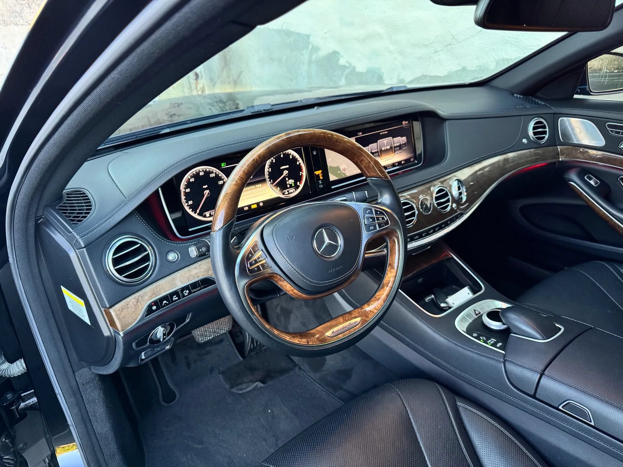 Used 2014 Mercedes-Benz S 550 Sedan image 15