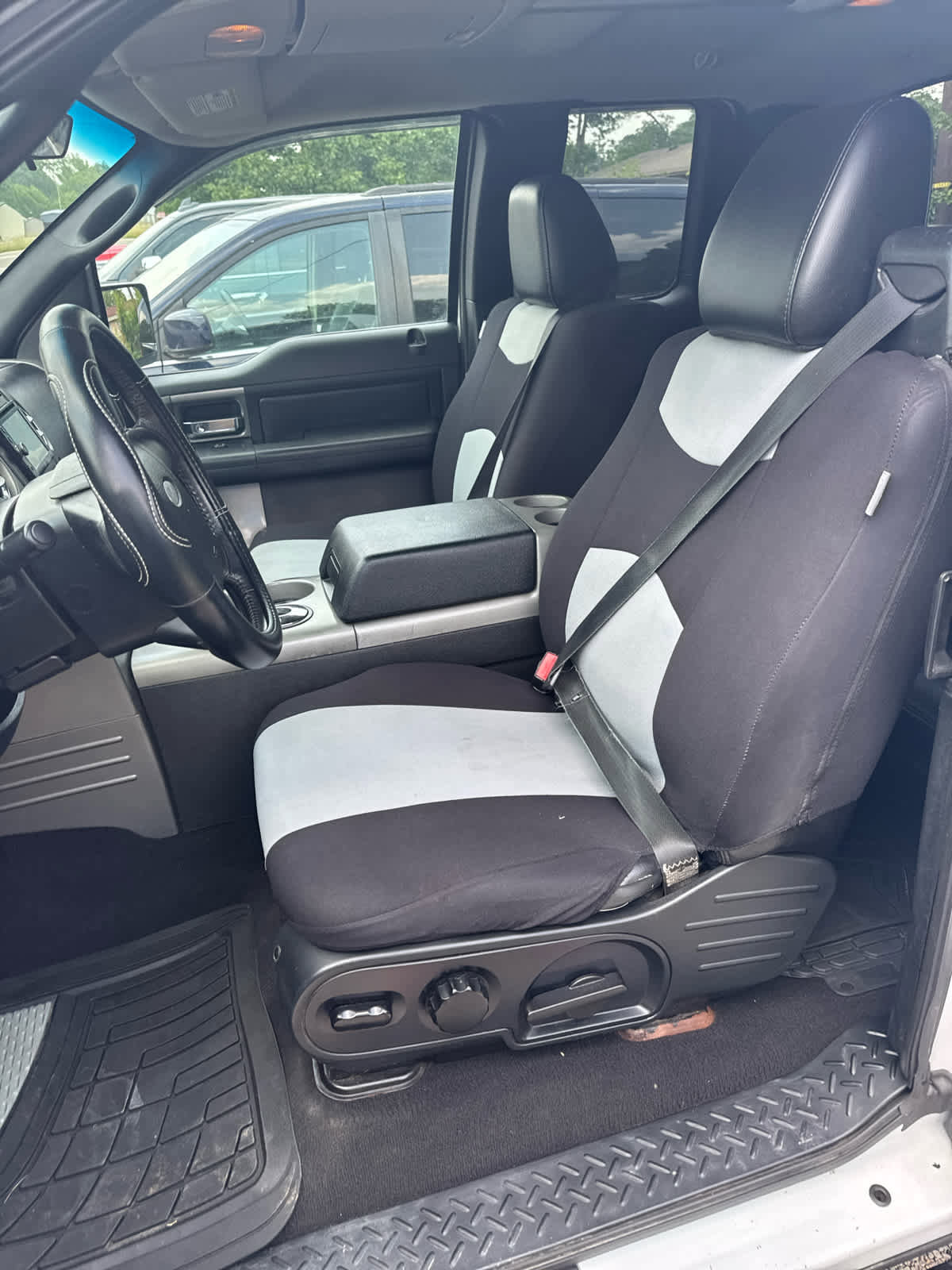 Used 2006 Ford F150 FX4 image 10