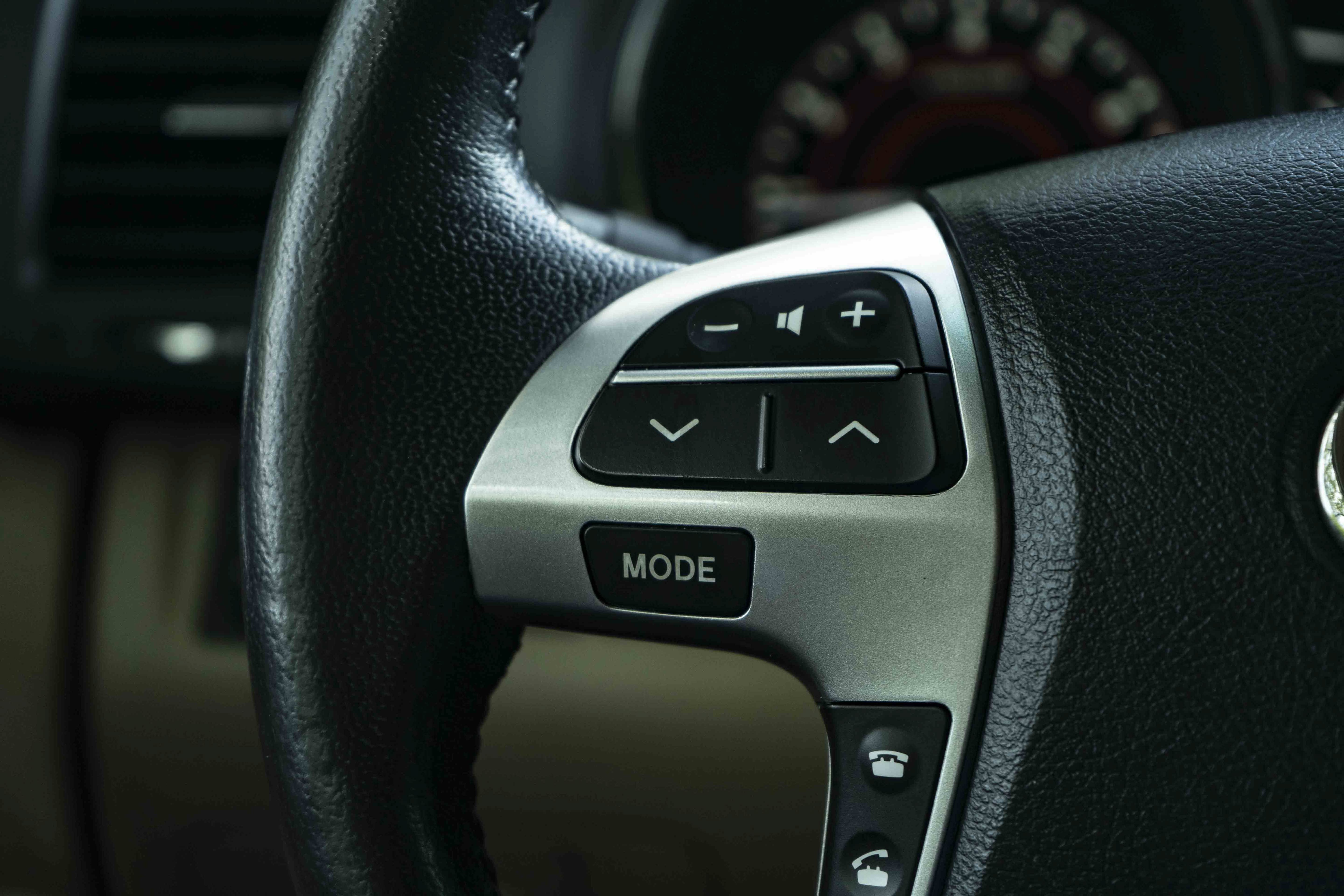Used 2012 Toyota Highlander Limited FWD image 20