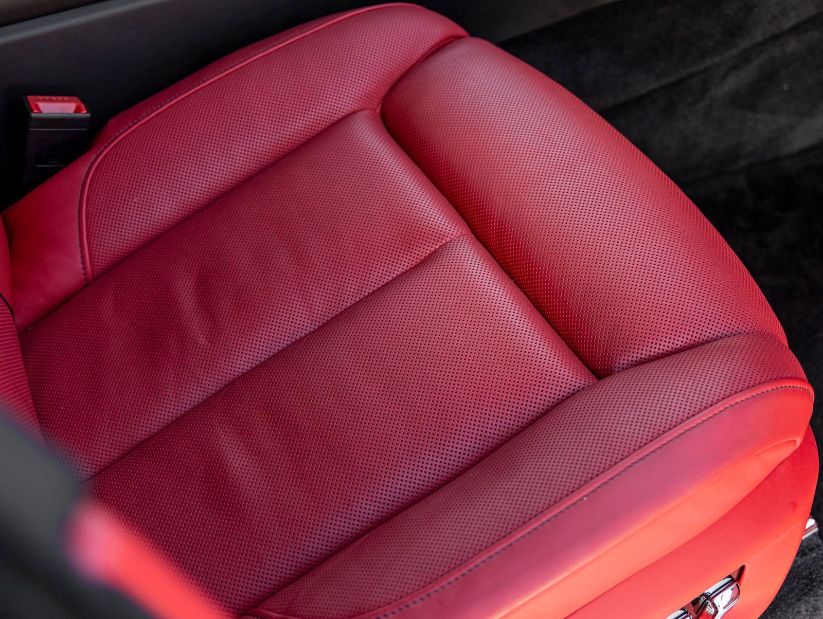 Certified 2023 Rolls-Royce Cullinan image 48