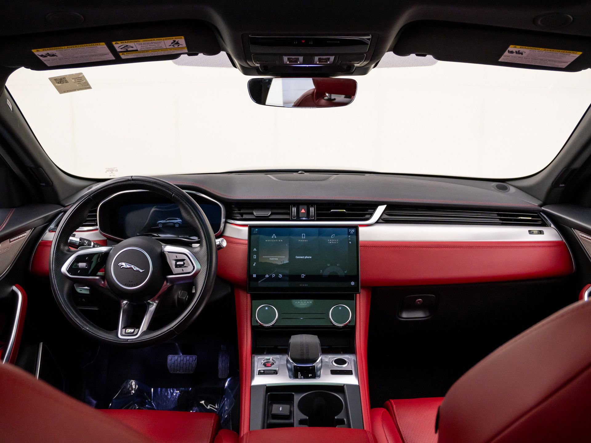 Used 2021 Jaguar F-PACE R-Dynamic S image 10