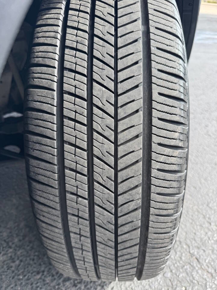 Used 2018 Buick Encore Preferred image 11