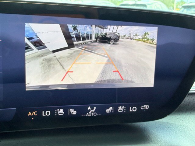 Used 2026 Buick Enclave Avenir w/ Super Cruise Package FWD image 30