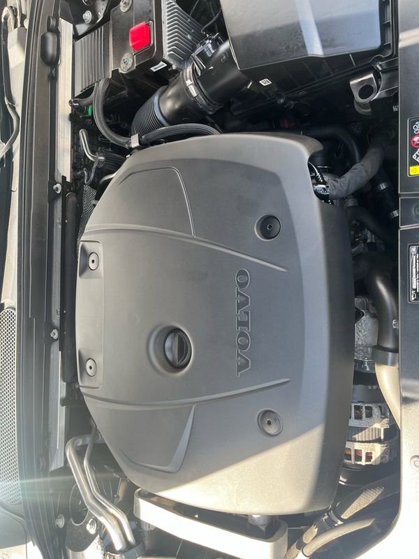 Used 2020 Volvo S60 T5 Momentum w/ Protection Package Premier image 24