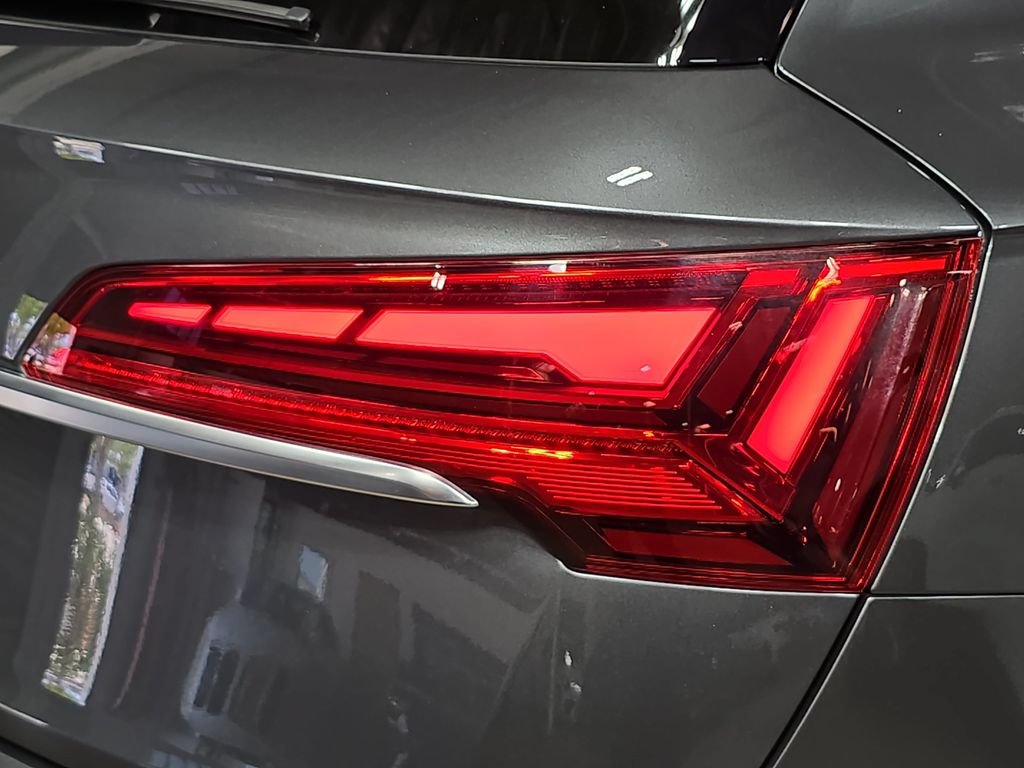 Used 2022 Audi SQ5 Premium Plus AWD/4WD image 30