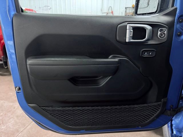 Used 2024 Jeep Gladiator Sport AWD/4WD image 11
