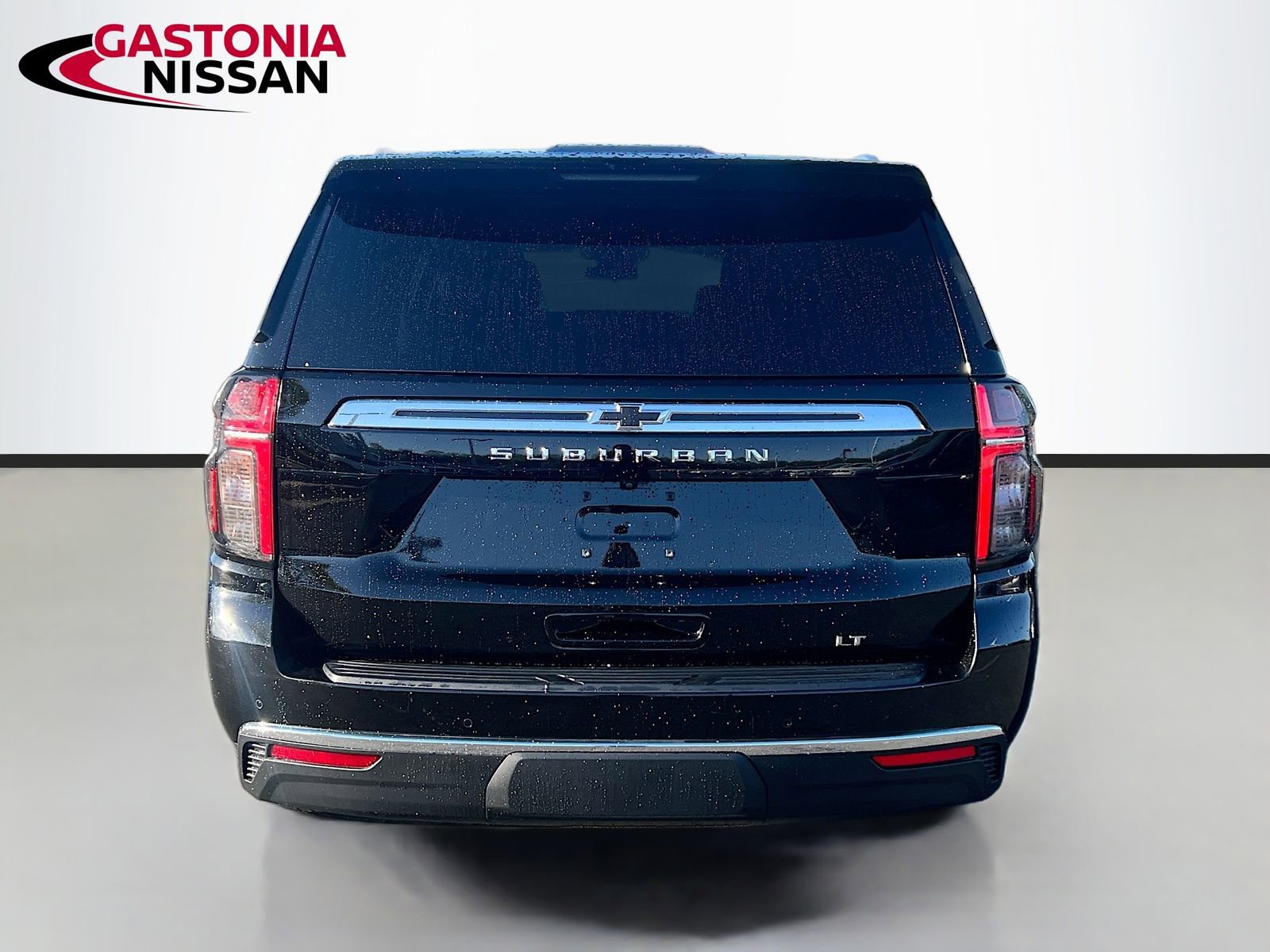 Used 2024 Chevrolet Suburban LT image 7