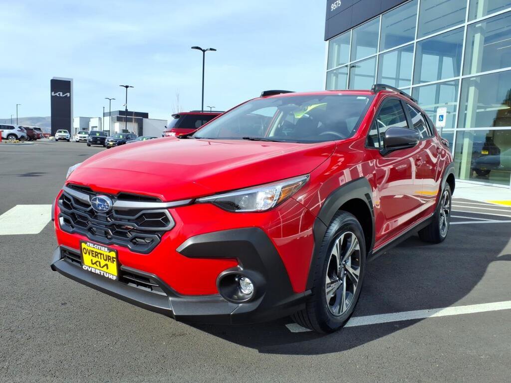 Used 2024 Subaru Crosstrek 2.0i Premium AWD/4WD image 3