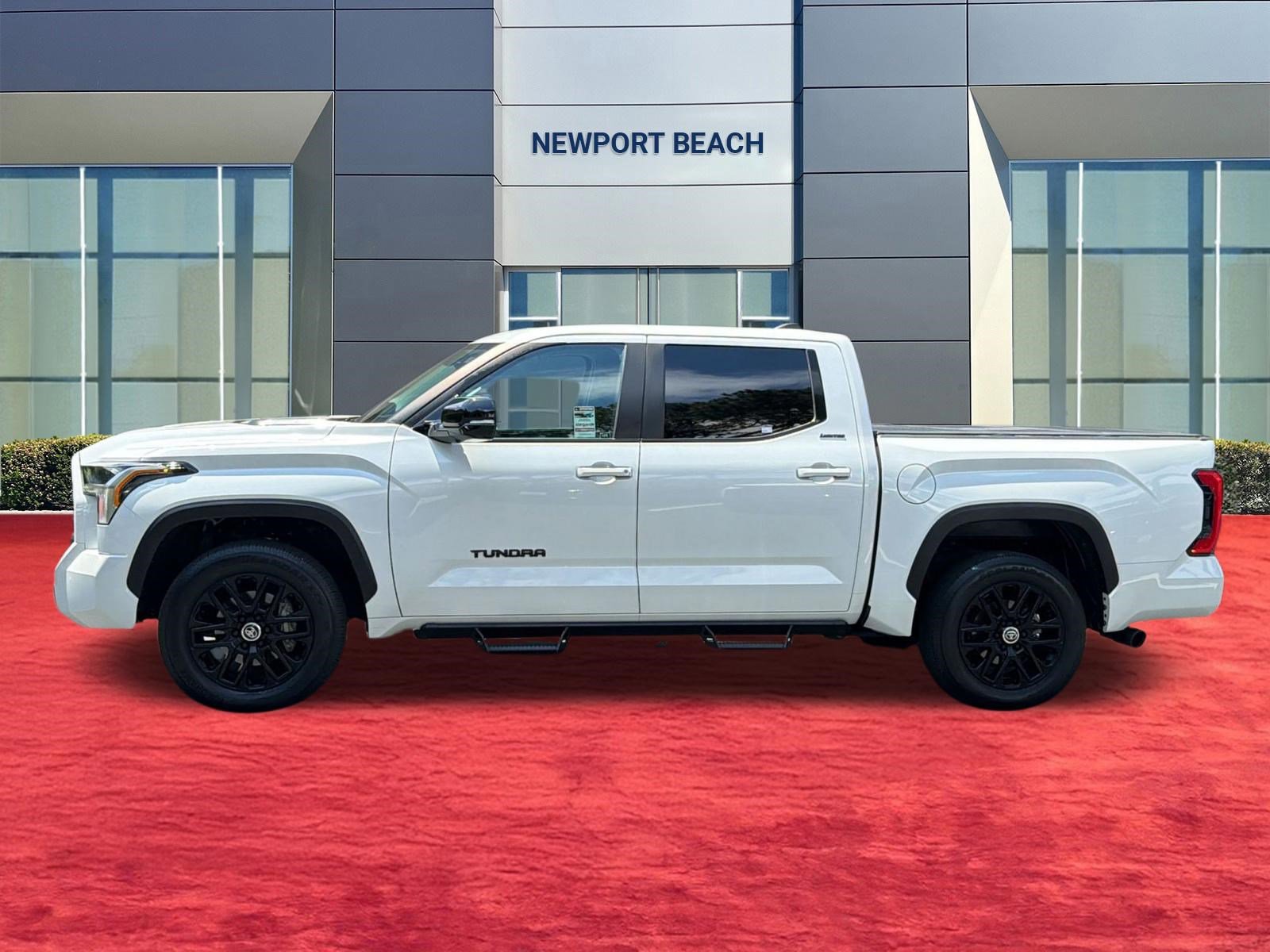 Used 2024 Toyota Tundra Limited AWD/4WD image 2