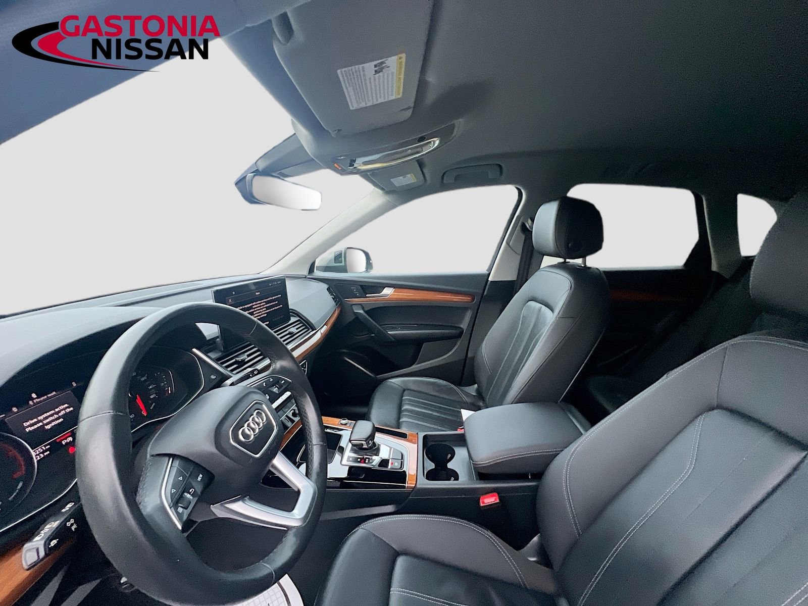 Used 2023 Audi Q5 2.0T Premium w/ Convenience Package image 29