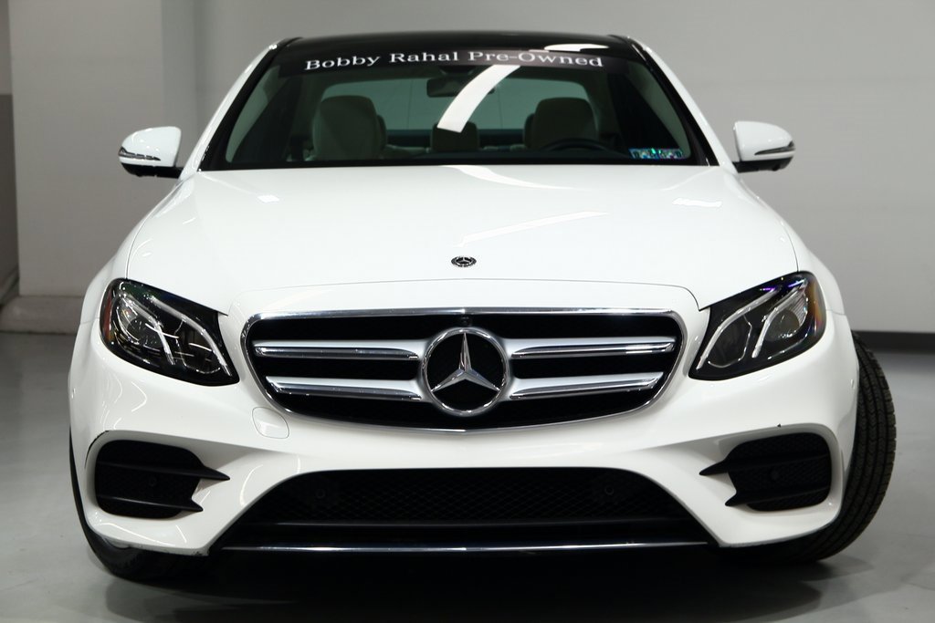 Used 2020 Mercedes-Benz E 350 4MATIC Sedan image 3
