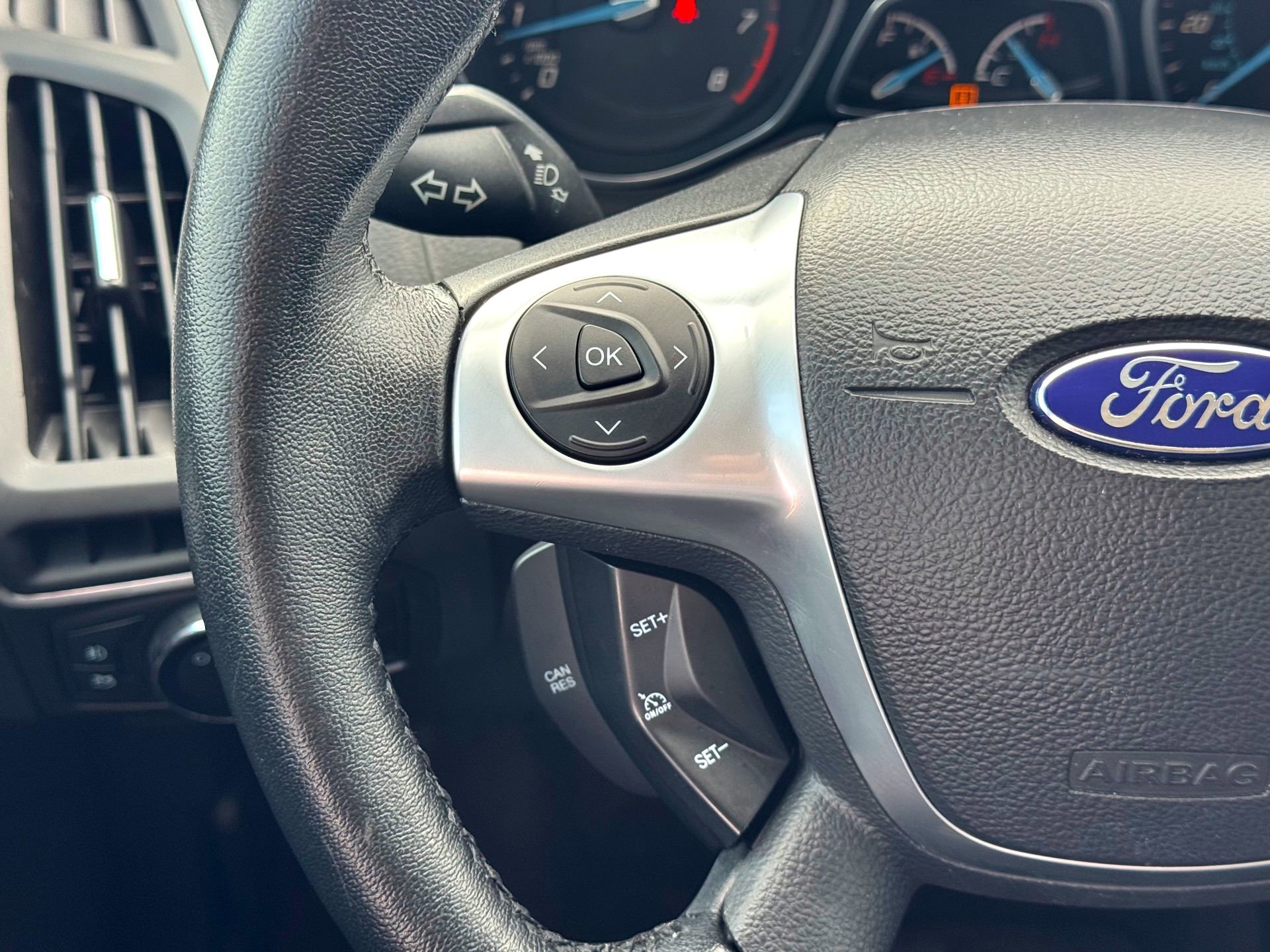 Used 2014 Ford Focus Titanium image 22