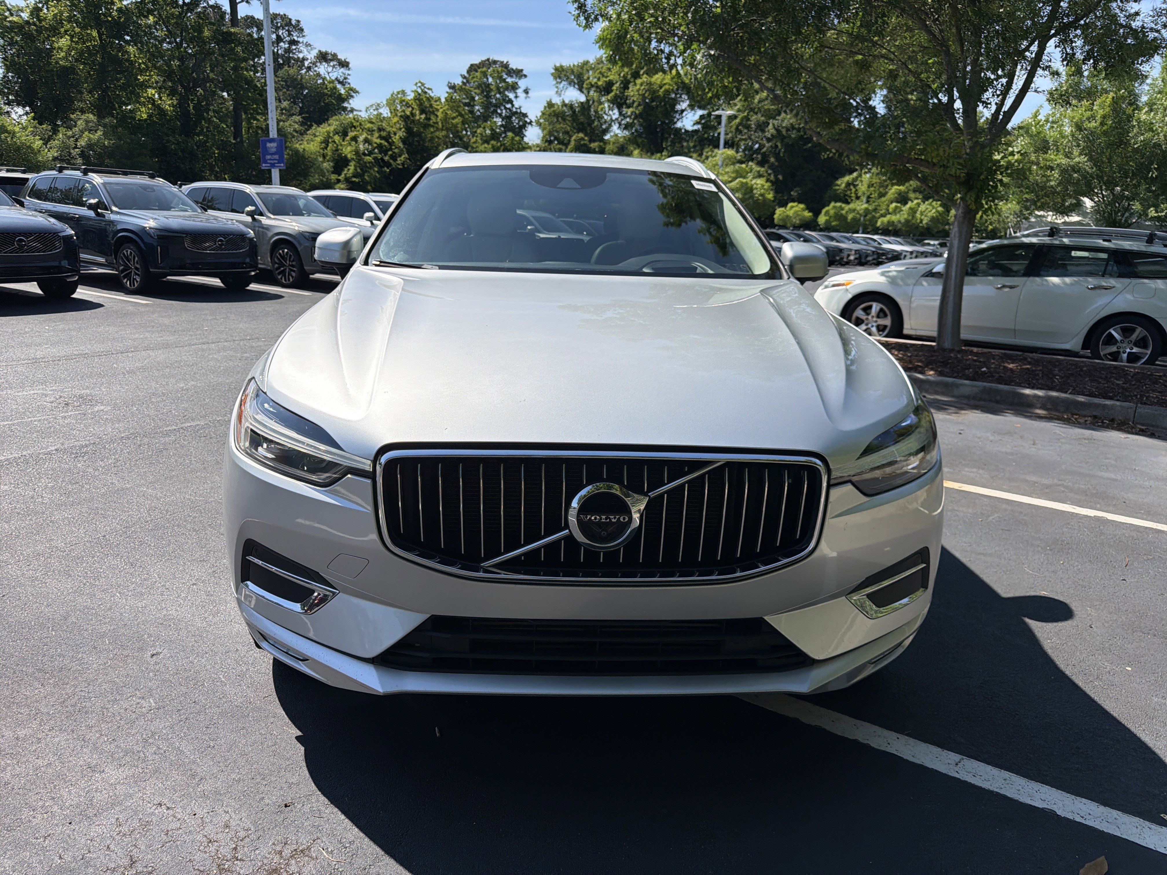 Used 2021 Volvo XC60 T6 Inscription w/ Advanced Package AWD/4WD image 3