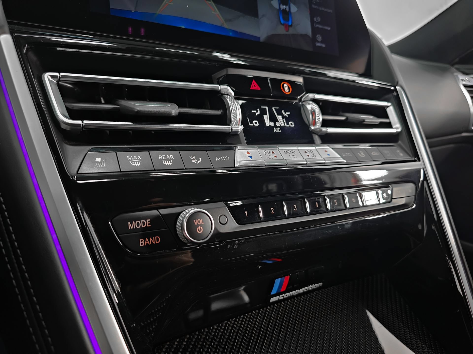 Used 2020 BMW M8 Competition w/ M Carbon Exterior Package AWD/4WD image 32
