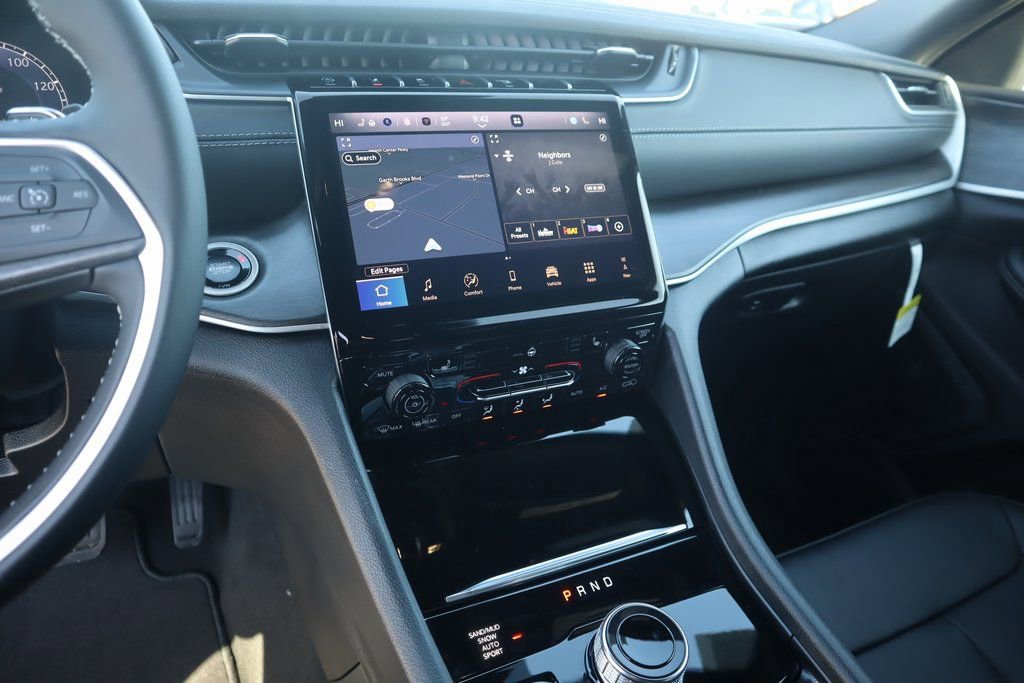 New 2025 Jeep Grand Cherokee Limited image 5