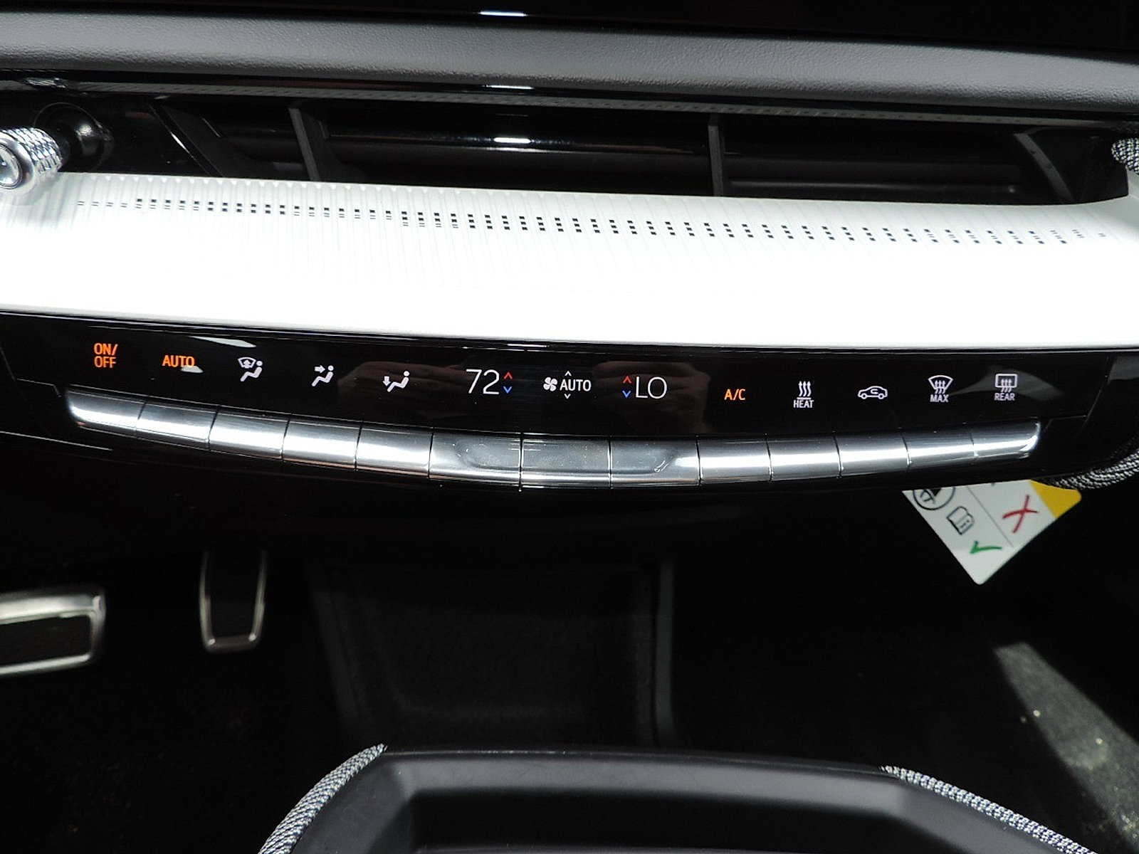 New 2026 Cadillac Optiq Luxury 2 RWD image 19