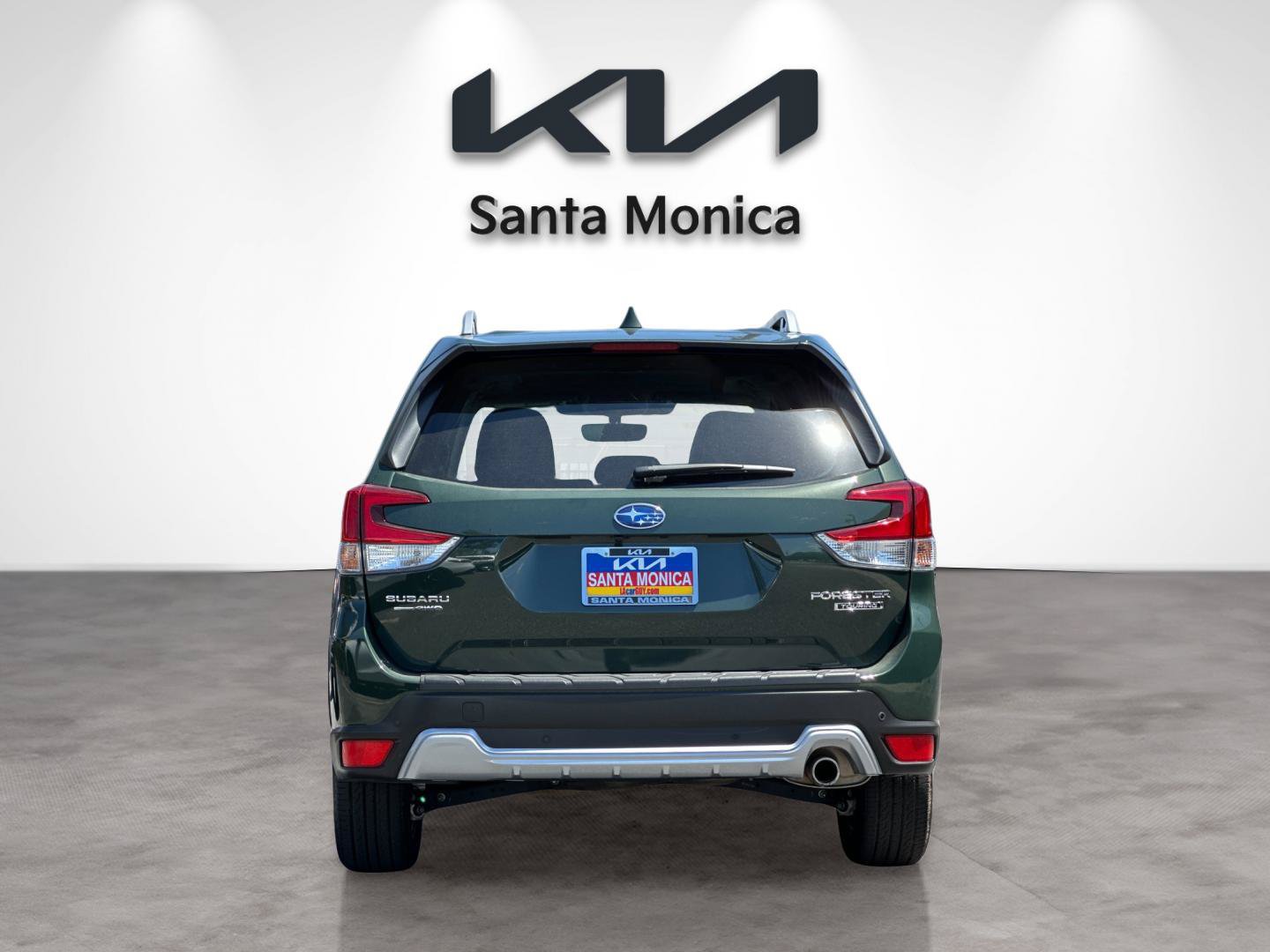 Used 2023 Subaru Forester Touring AWD/4WD image 5