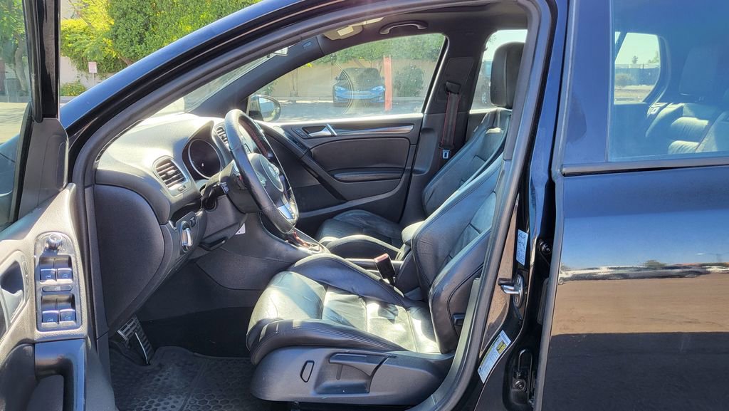 Used 2014 Volkswagen GTI Driver's Edition FWD image 24