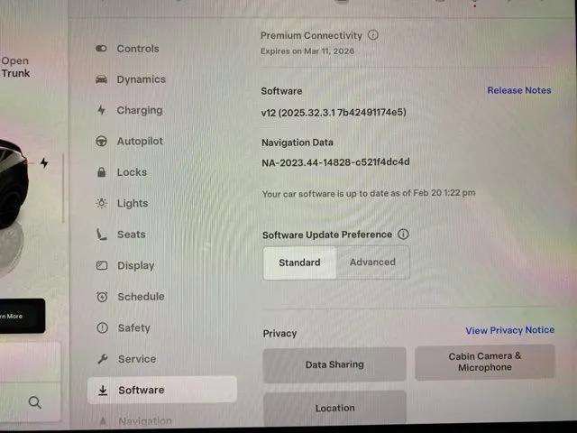 Used 2023 Tesla Model Y Performance image 39