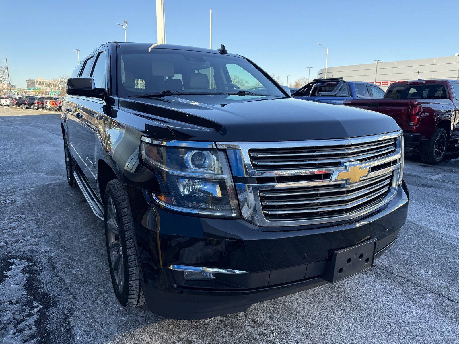 Used 2015 Chevrolet Suburban LTZ image 2